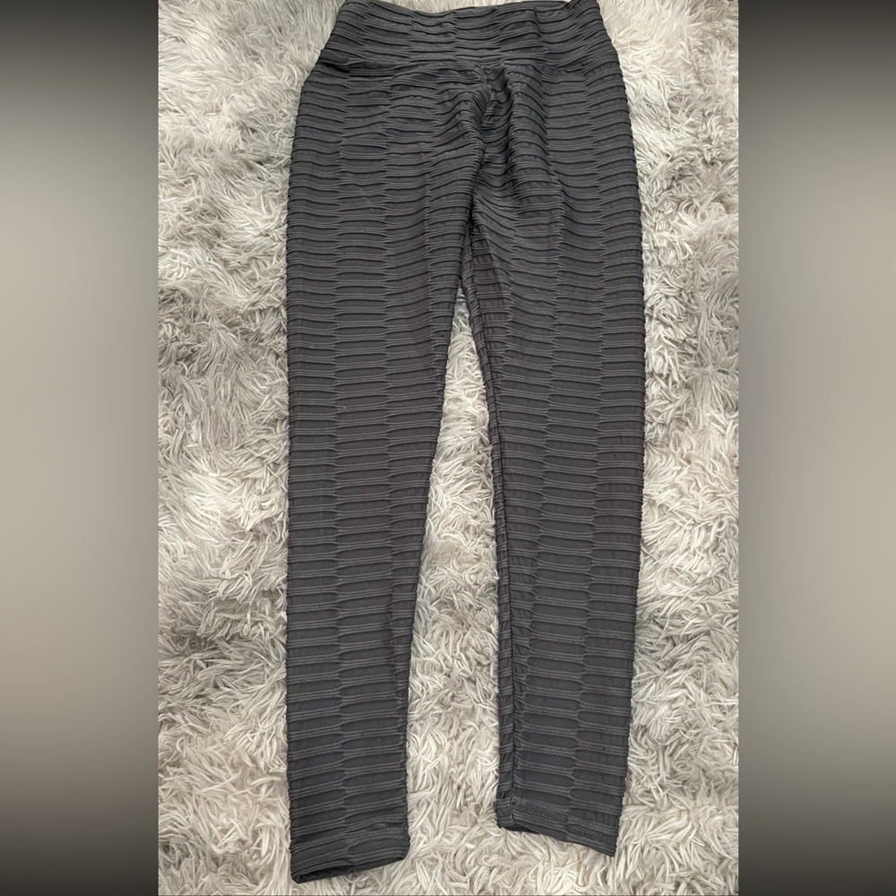 Used gray leggings